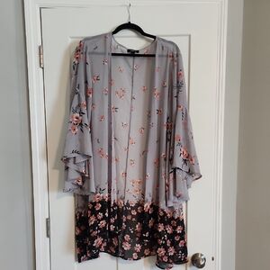 Floral Kimono Cardigan W/ Bell Sleeves